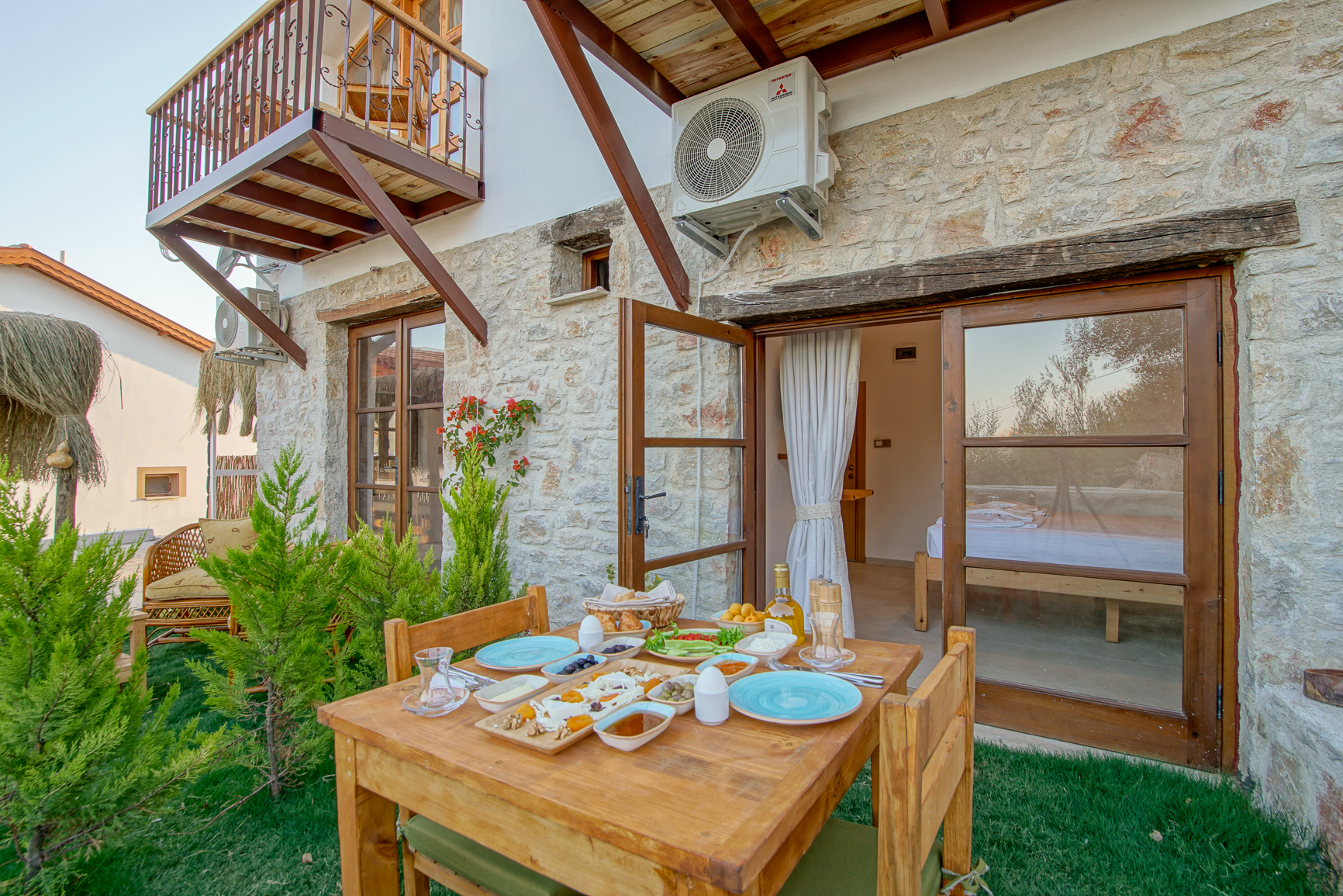 Deniz Manzaralı Bahçe Katı